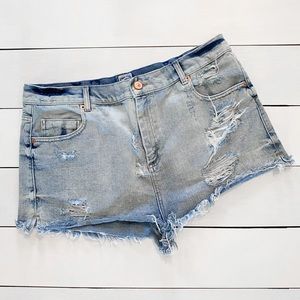 ASOS DESIGN / denim relaxed ripped shorts, Size 14